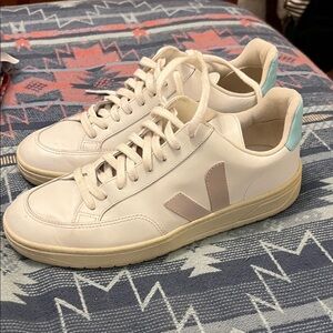 Veja White sneakers size 10